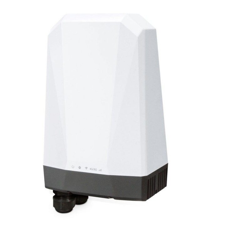 FWA-2100-NR-EU Planet Industrial 5G NR Outdoor Unit (ODU) with 1-port Gigabit PoE PD CE