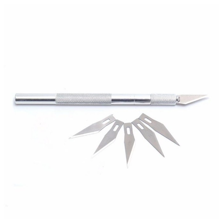 MOBX-TOOLS-025 CoreParts Scalpel / knife for cutting. Package including: 1*handle, 1*built-in no.11 blade, 10*extra blades