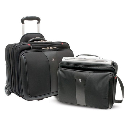 600662 Wenger PATRIOT WHEELED NOTEBOO CASE 15,4"
