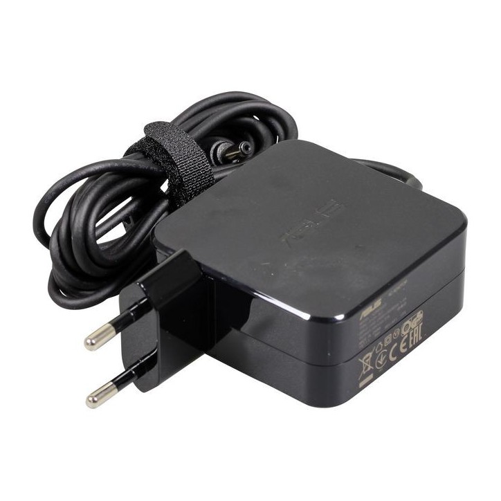 Alimentatore ASUS 45W 19V 2,37A [4,0 x 1,35 mm] X515FA X515JA X515JAB X515JANS X515JF X515UA X521FA ZenBook UX21A UX31A UX32A UX302L UX301L F302L F556U X302L UX430 X540L X541 X556U F556U P302U UX305C TP301U X302U X540L AD883020 0A001-00236400 0A001-00696500 E403NA E403SA E407BA E407MA E409DA E410KA 