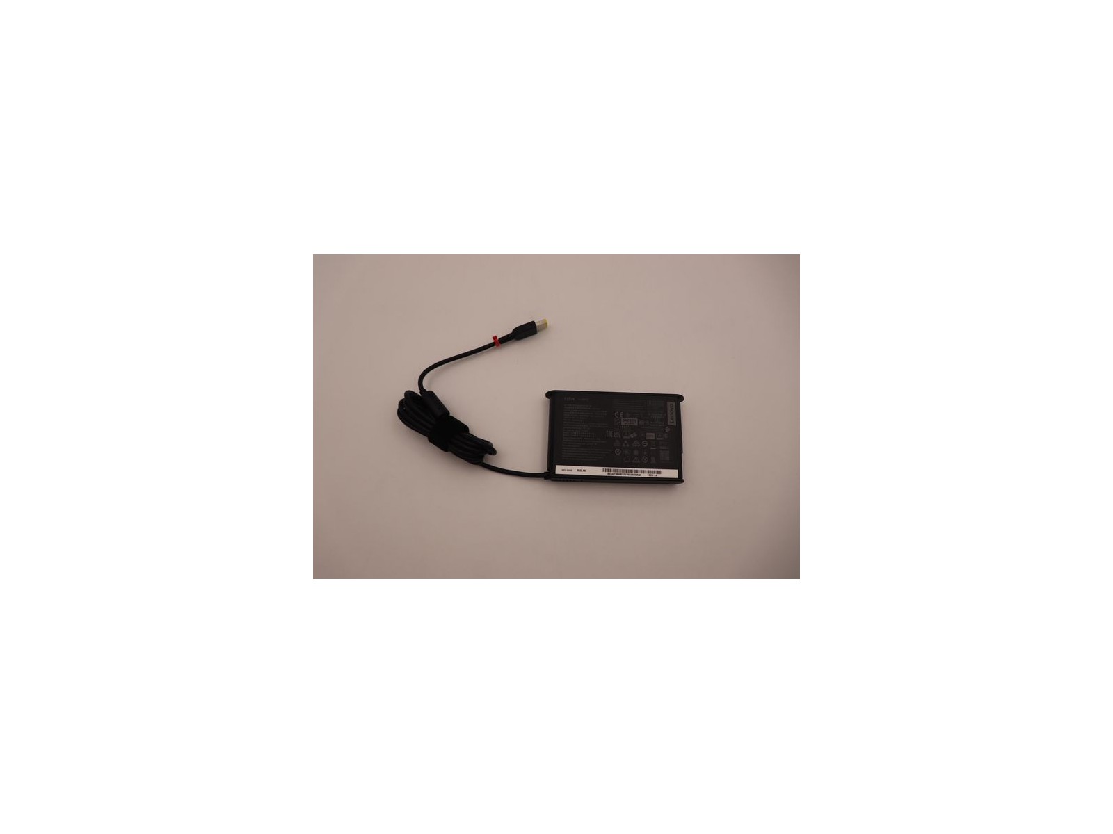 5A10V03264 5A10V03264 Lenovo 135W AC adapter with 100-240V input, designed for Lenovo devices with slim tip power plug. FRU5A... 5A10V03264 5A10V03264 Lenovo 135W AC adapter with 100-240V input, designed for Lenovo devices with slim tip power plug. FRU5A...